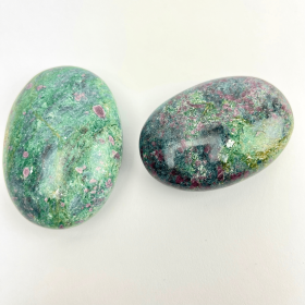 Ruby Fuchsite Kyanite | Palmstone | 60-70mm | India